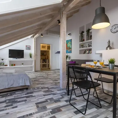 Old Town Apartamento